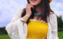 被同桌扒开腿用震蛋器折磨